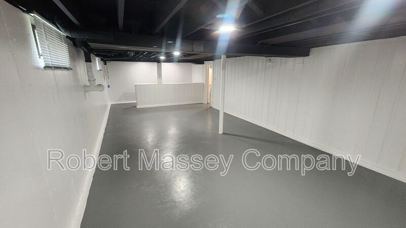 Adorable 3 Bedroom 2 Bath Brick Ranch property image