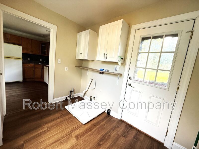 Charming 2 bedroom 1 bath Home property image