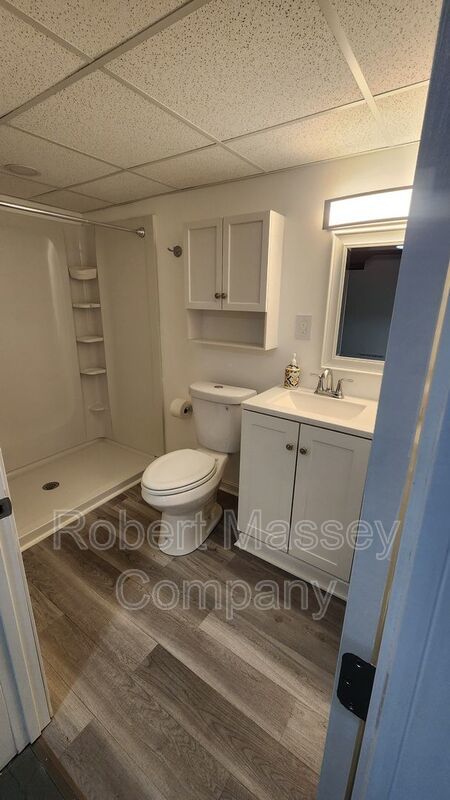 Adorable 3 Bedroom 2 Bath Brick Ranch home in Houston Acres property image