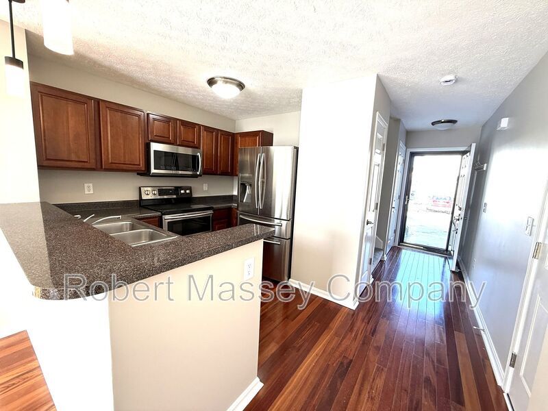 Charming 2 Bedroom 2 Bath Single Standing Condo with Loft property image