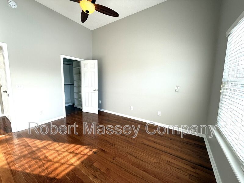 Charming 2 Bedroom 2 Bath Single Standing Condo with Loft property image