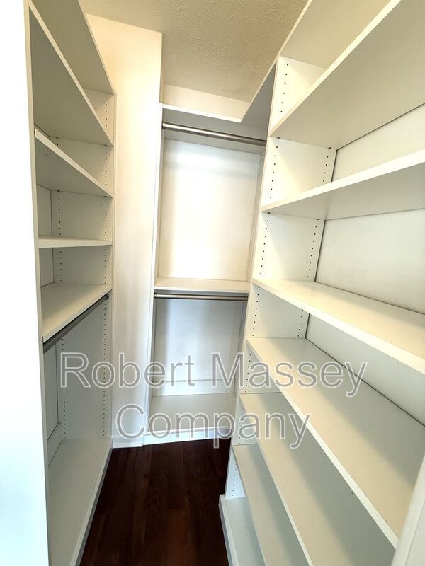 Charming 2 Bedroom 2 Bath Single Standing Condo with Loft property image