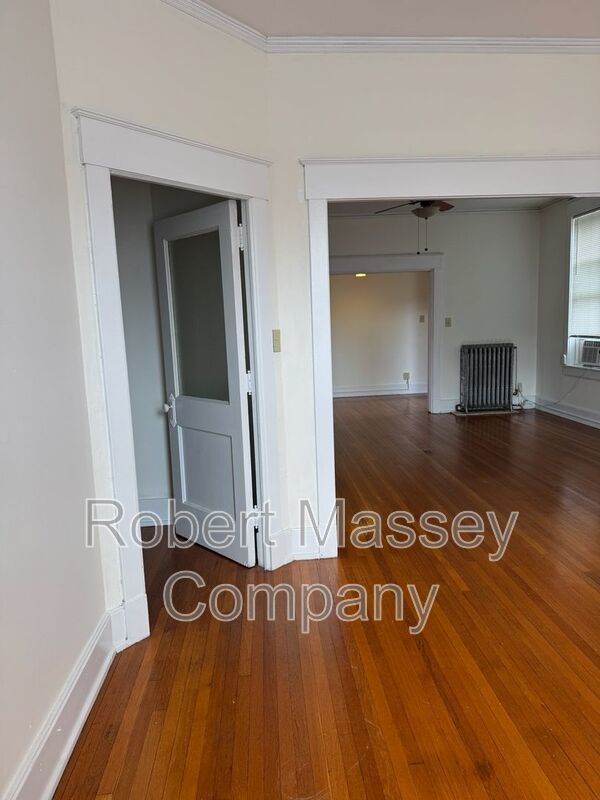 2 Bedroom/1 bath Renovated Apartment Cherokee Triangle! property image