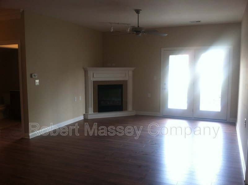 Beautiful 2 bedroom, 2 bath condo located in heart of Middletown property image