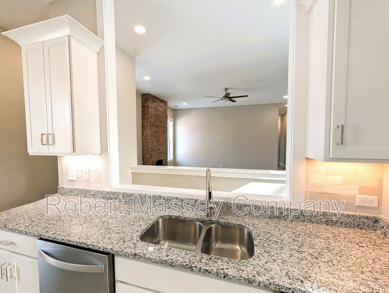 Rare Find!  Brand New Upscale 2 BR, 2 Bath, 2nd Floor Apartment in the Highlands! property image