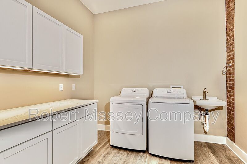 Rare Find!  Brand New Upscale 2 BR, 2 Bath, 2nd Floor Apartment in the Highlands! property image