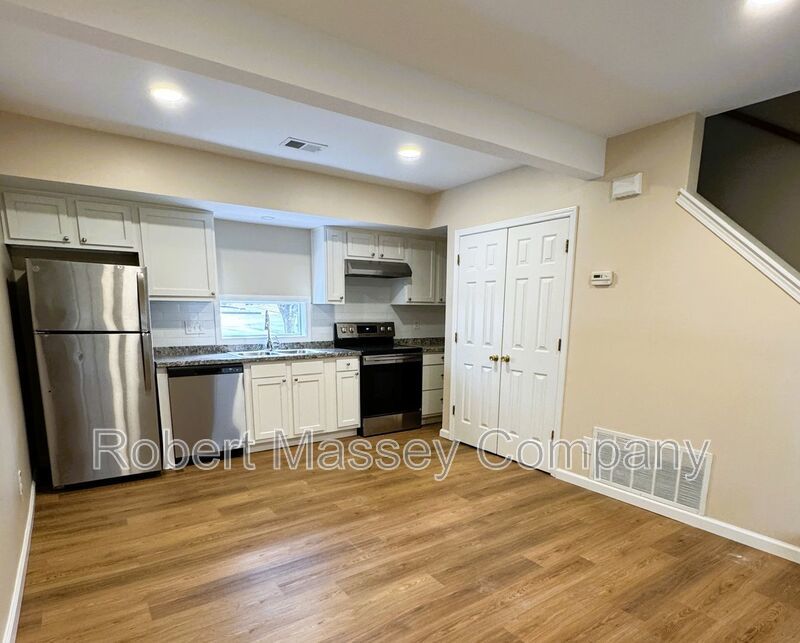 1 Bedroom/1 Bathroom Carriage House Apartment in the Heart of the HIGHLANDS! property image