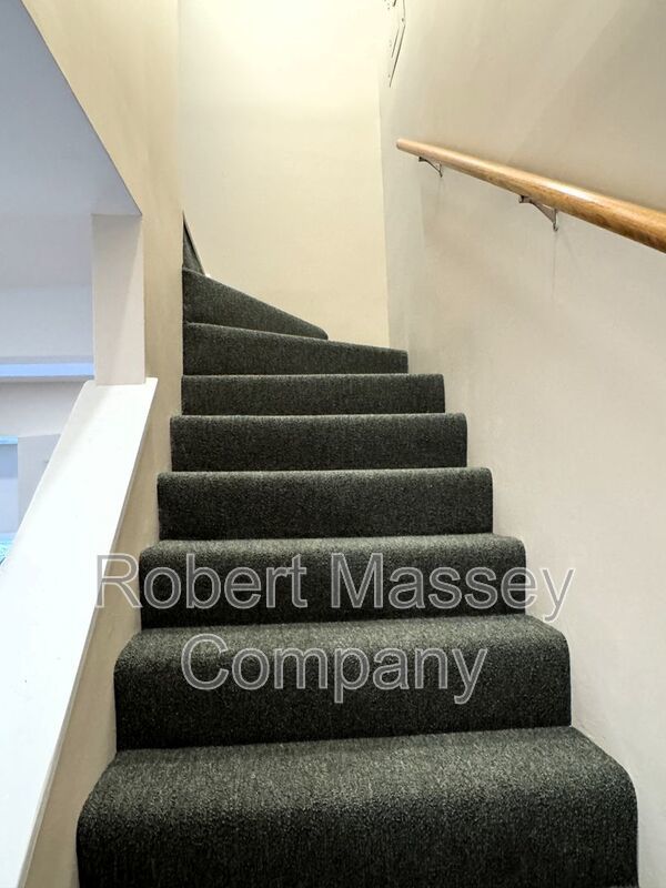 1 Bedroom/1 Bathroom Carriage House Apartment in the Heart of the HIGHLANDS! property image