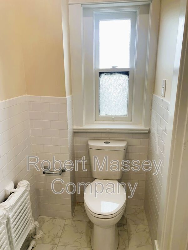 NEWLY RENOVATED!   Highlands 2 bedroom, 2 bath property image