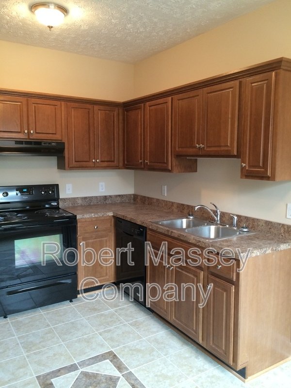 Renovated 1 Bedroom Highlands Apartment property image