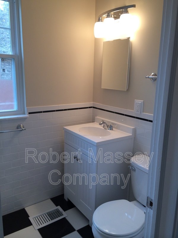 Renovated 1 Bedroom Highlands Apartment property image