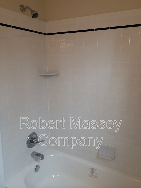 Renovated 1 Bedroom Highlands Apartment property image