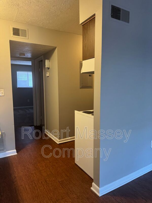 Cherokee Triangle 1 Bedroom 1 Bath property image