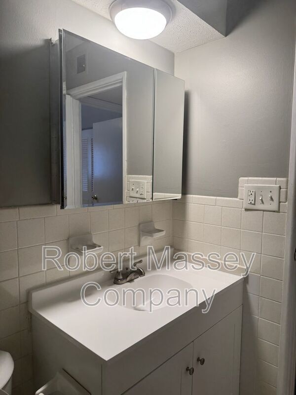 Cherokee Triangle 1 Bedroom 1 Bath property image