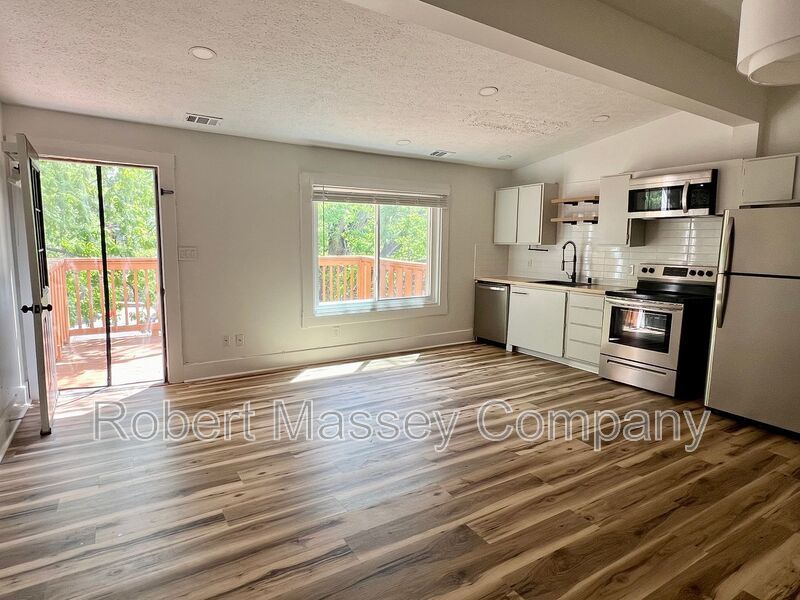 Highlands 2 Bedroom/1 bath; In Unit Washer/Dryer property image