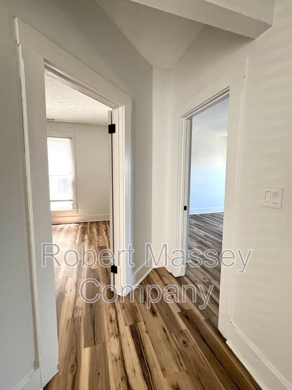Highlands 2 Bedroom/1 bath; In Unit Washer/Dryer property image