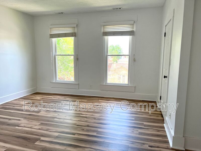 Highlands 2 Bedroom/1 bath; In Unit Washer/Dryer property image