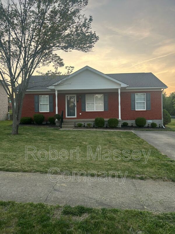 Rare Find! Charming 3 bed/2 bath in Mount Washington! property image