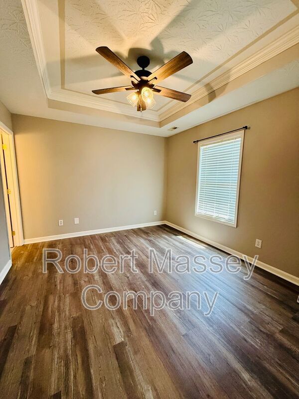 Rare Find! Charming 3 bed/2 bath in Mount Washington! property image