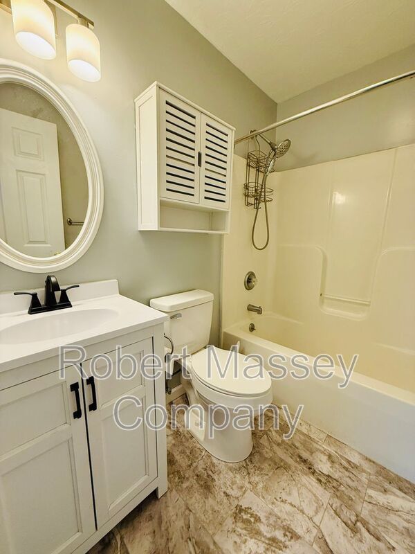 Rare Find! Charming 3 bed/2 bath in Mount Washington! property image