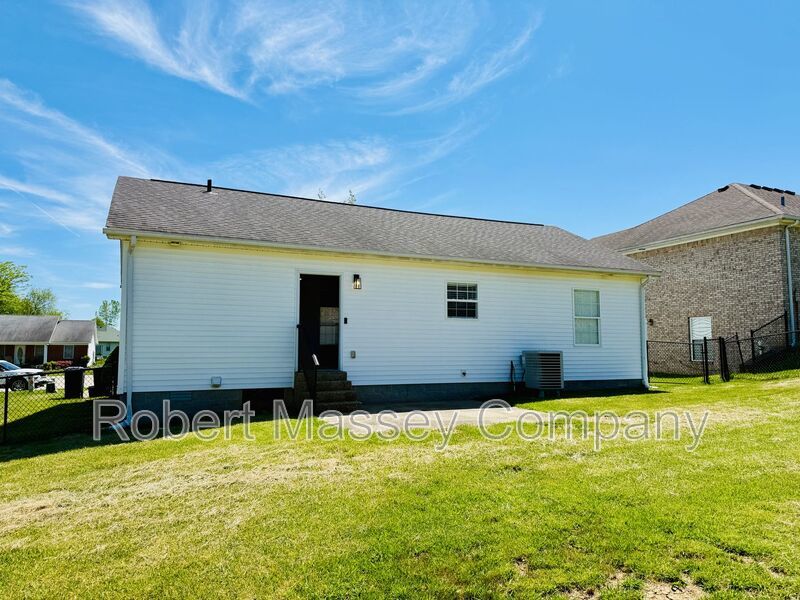 Rare Find! Charming 3 bed/2 bath in Mount Washington! property image