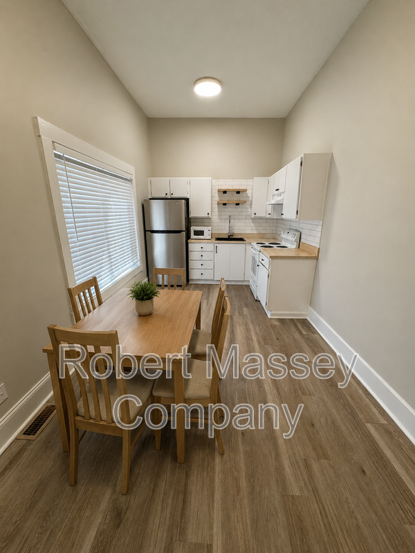 Highlands Studio Apartment with Large  Private Deck/Off Street Parking property image