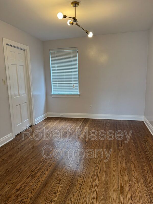 HIghlands 2 Bedroom/1 bath Updated Apartment property image