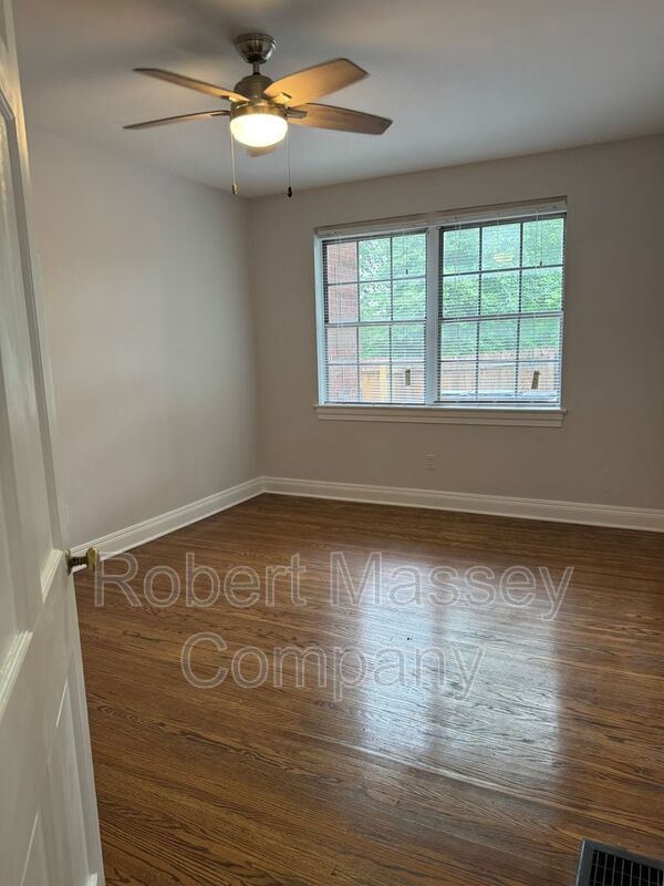 HIghlands 2 Bedroom/1 bath Updated Apartment property image