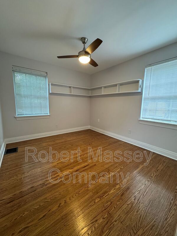 HIghlands 2 Bedroom/1 bath Updated Apartment property image