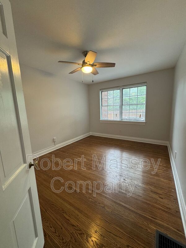 HIghlands 2 Bedroom/1 bath Updated Apartment property image