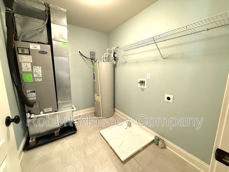 Spacious 2 Bed / 2 Bath Condo in the Heart of Middletown property image