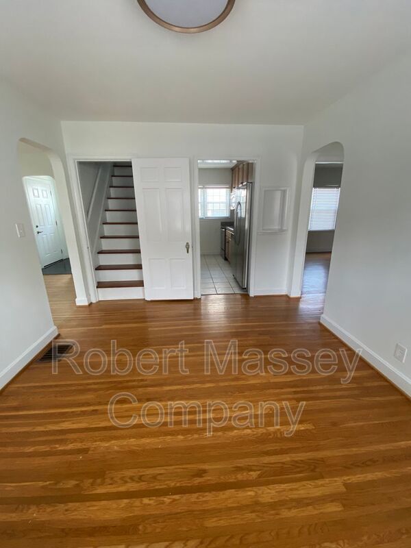 St Matthews Cape Cod Home property image