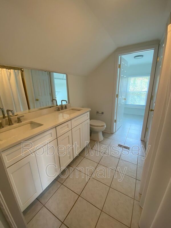 St Matthews Cape Cod Home property image