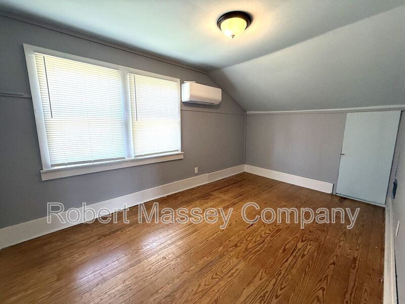 Charming 5 Bedroom 2 Bath Home located in Audubon Park property image