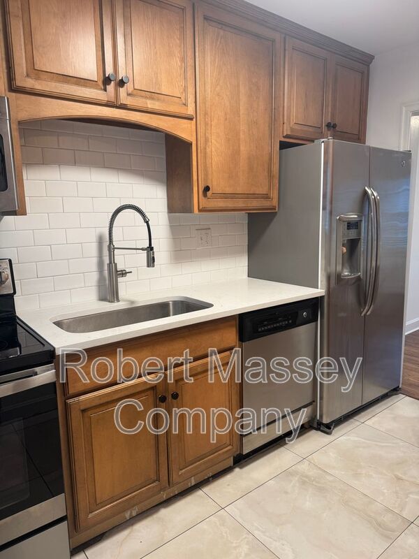 St Matthews Cape Cod Home property image