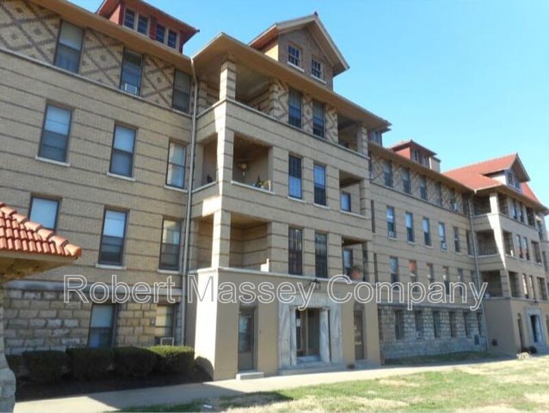 Cherokee Triangle lHistoric Large 2 bed 1 bath property image