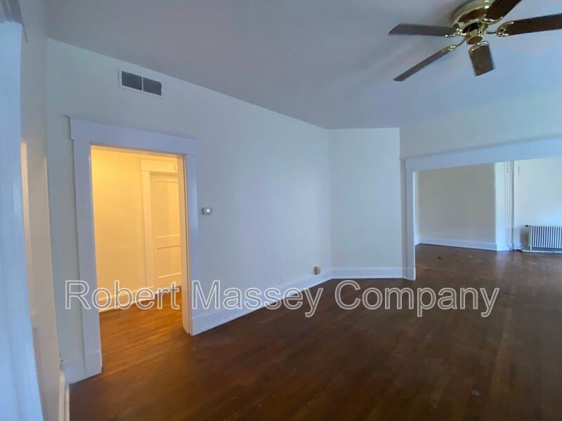 Cherokee Triangle lHistoric Large 2 bed 1 bath property image