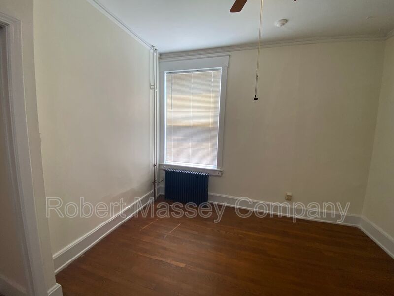 Cherokee Triangle lHistoric Large 2 bed 1 bath property image