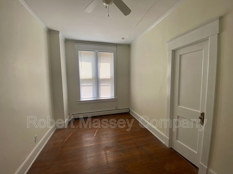 Cherokee Triangle lHistoric Large 2 bed 1 bath property image