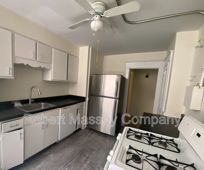 Cherokee Triangle lHistoric Large 2 bed 1 bath property image