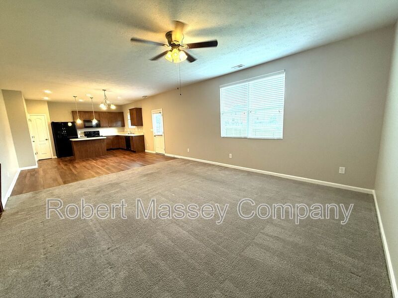 Charming 4 Bedroom 2.5 Bath home located in Hanover Trace property image