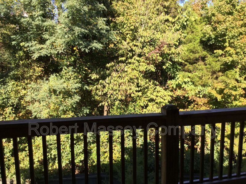 Spacious 2 Bedroom, 2 Bath Condo with Garage in the Heart of Middletown! property image