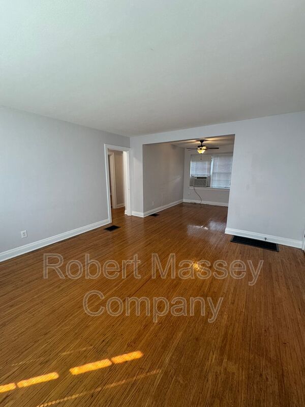 HIghlands 2 bedroom/1 bath property image