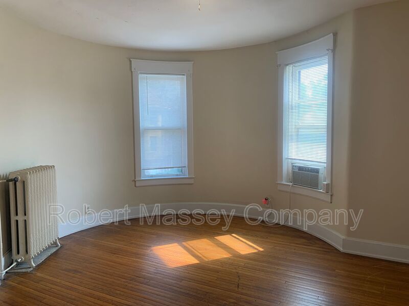 3 bedroom Cherokee Park Apartment property image