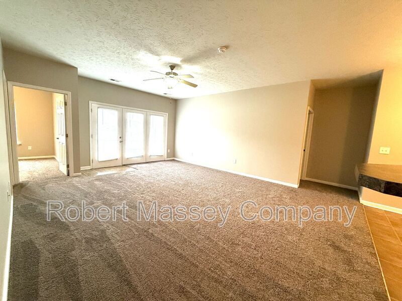 Spacious 2 Bedroom 2 Bath Condo at The Gardens II at Glenmary Village property image