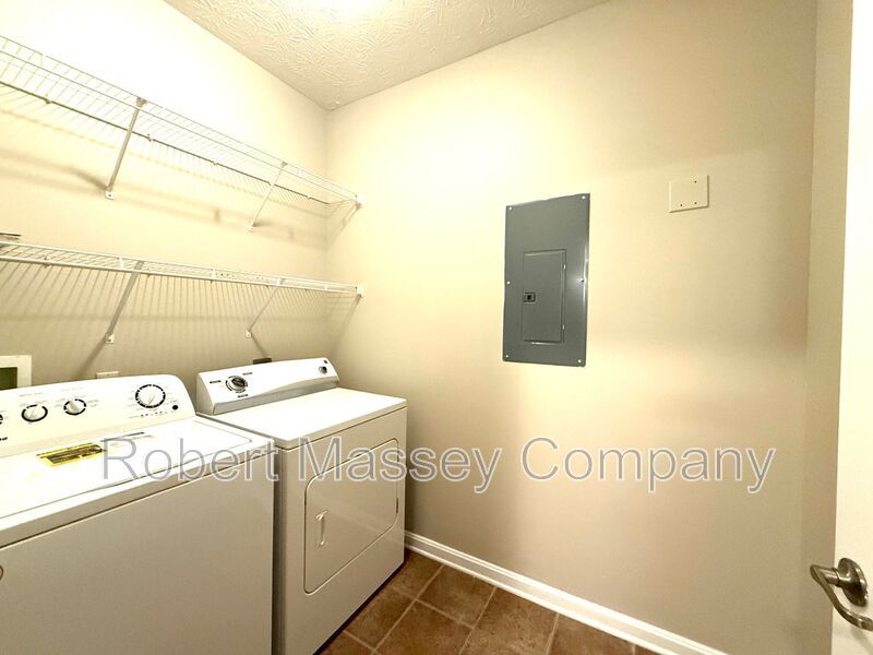 Spacious 2 Bedroom 2 Bath Condo at The Gardens II at Glenmary Village property image