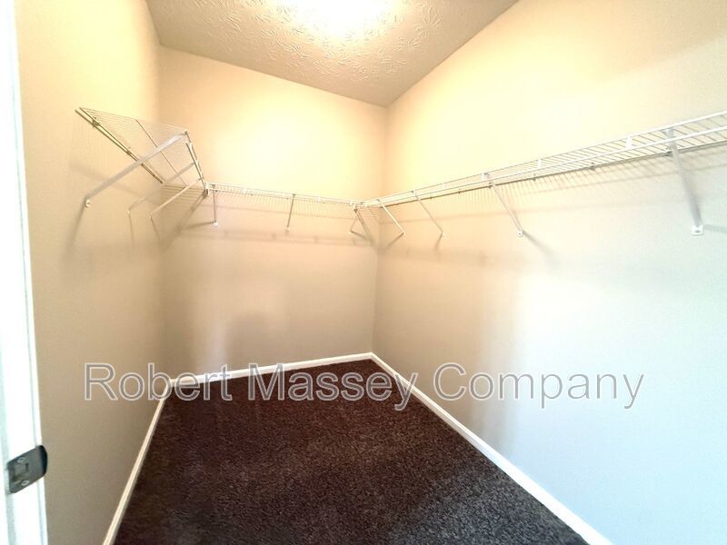 Spacious 2 Bedroom 2 Bath Condo at The Gardens II at Glenmary Village property image