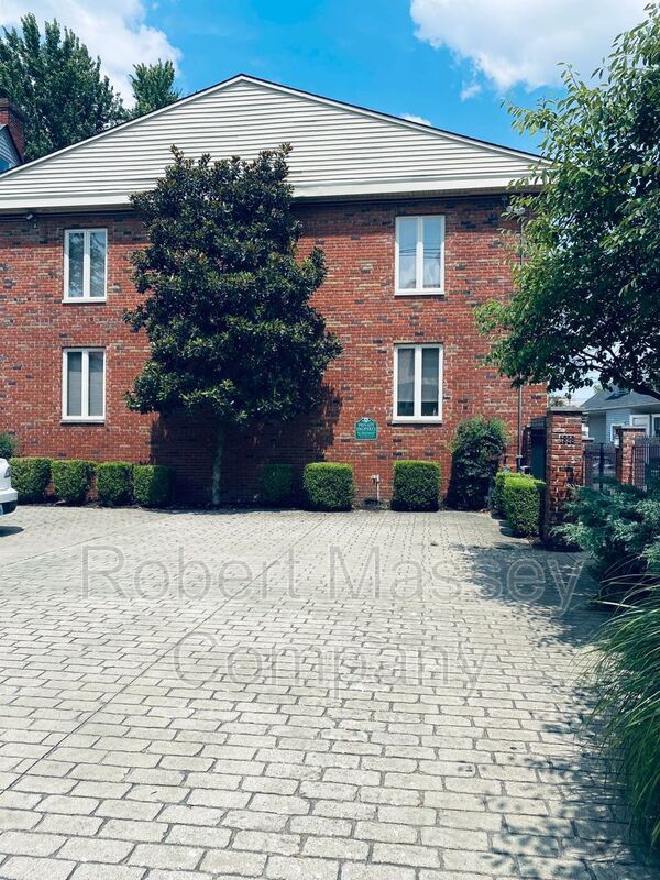 Highlands 2 bedroom, 2 bath w/ Laundry property image