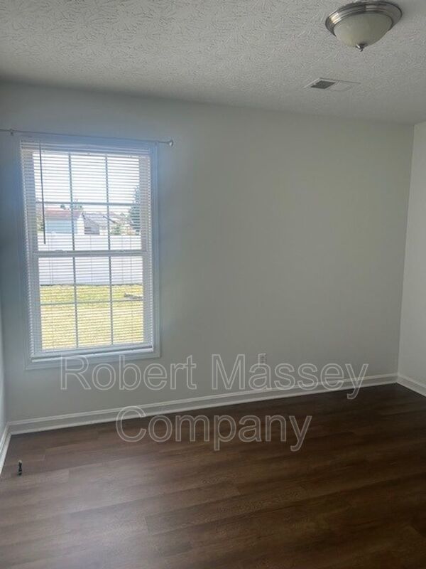 Mount Washington 3 bed/2 bath property image