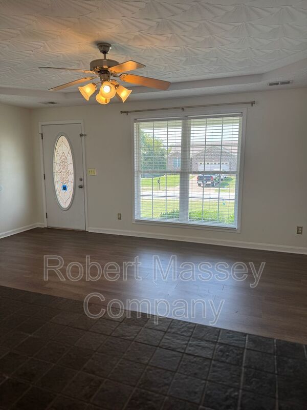 Mount Washington 3 bed/2 bath property image